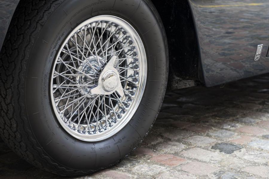  Aston Martin DB6 1965 года  (UK) (фото 2 из 26)